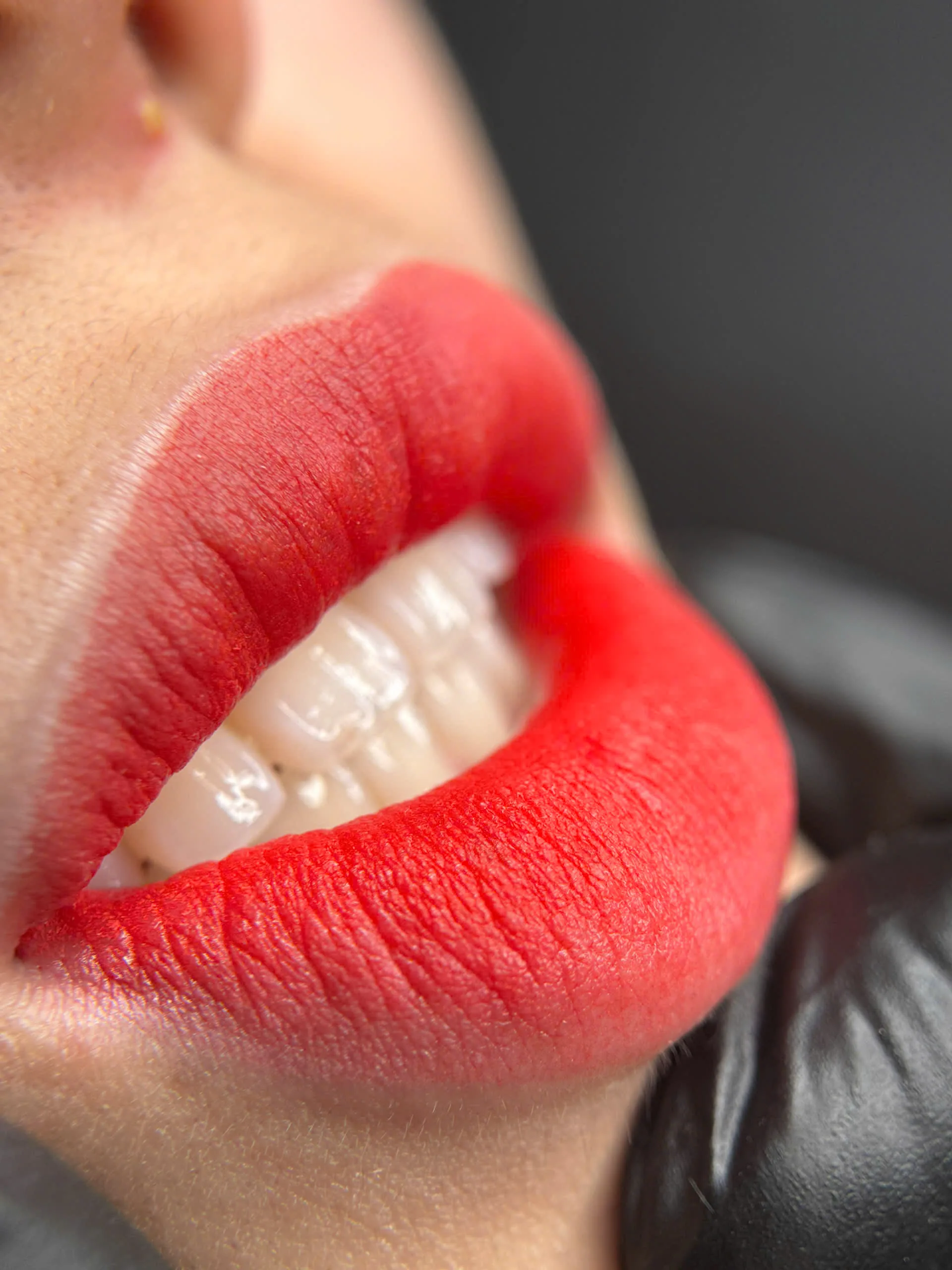 Cami Pearl Lips